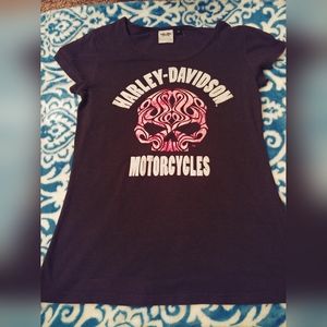 Harley Davidson Willie G T-shirt. Size Med. Pink and Black.